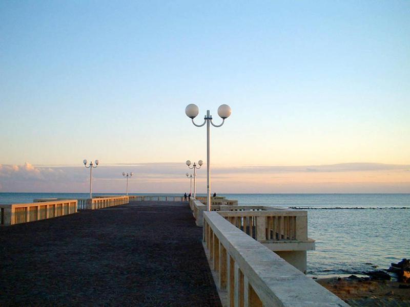 B&B Lido Liberty Lido di Ostia Exteriör bild